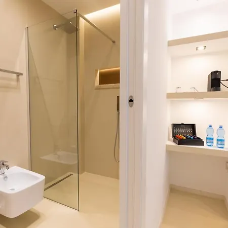 Double A Luxury Gasthuis 4*