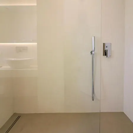 Double A Luxury בית הארחה