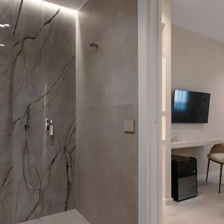 Konukevi Double A Luxury 4*