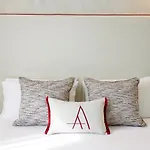 Гостьовий будинок Double A Luxury 4*