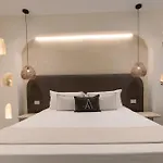 Double A Luxury Гостьовий будинок